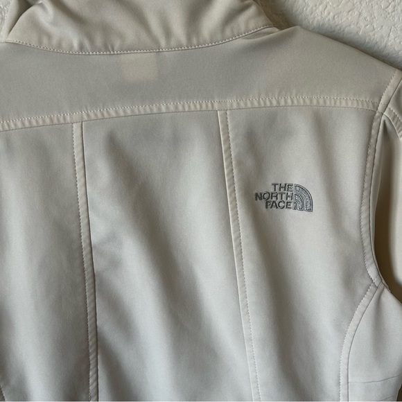 The North Face Women's Small Off-White, Cream Zip Up, Outerwear, Jacket, Coat - Picture 4 of 15